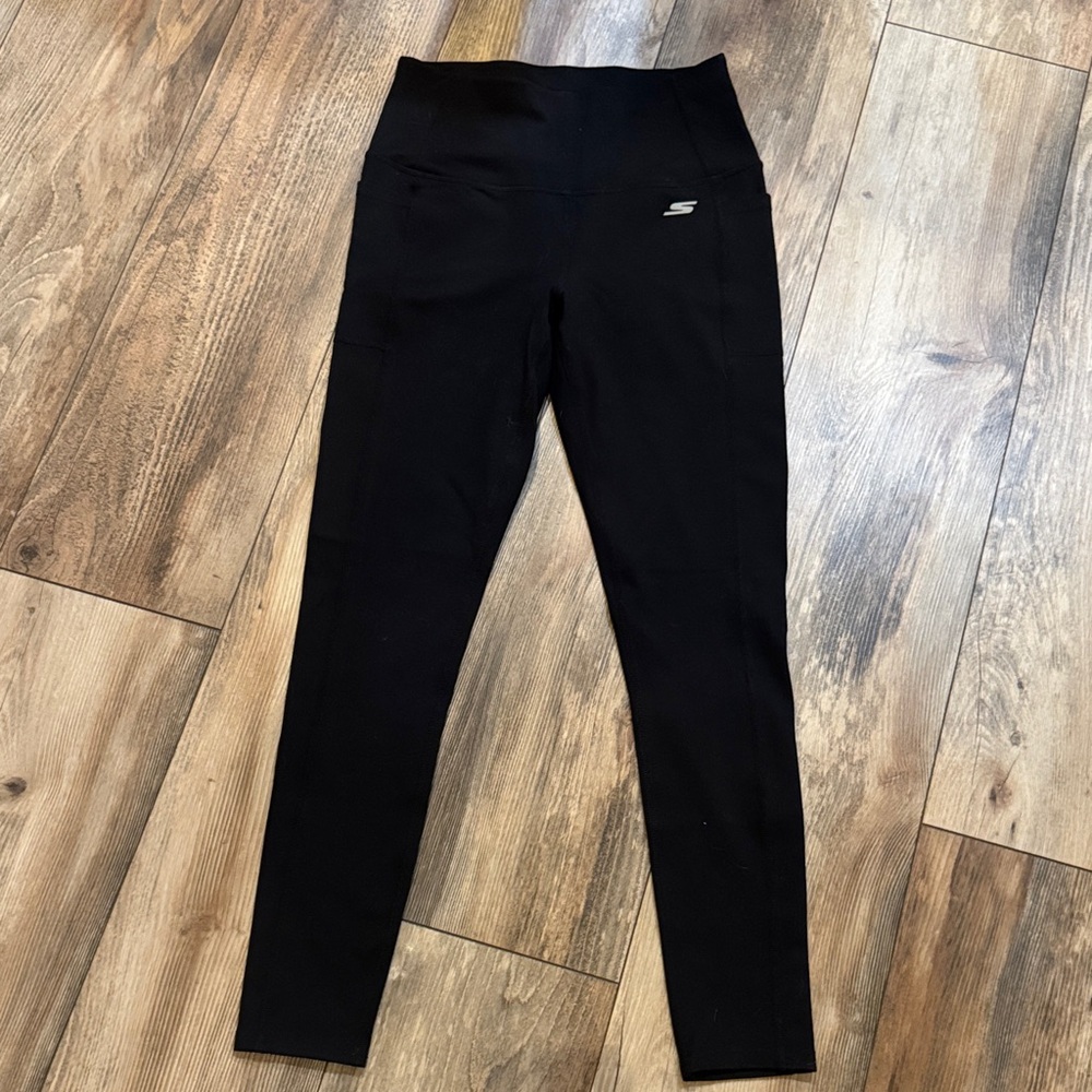 Skechers Woman’s Black Leggings